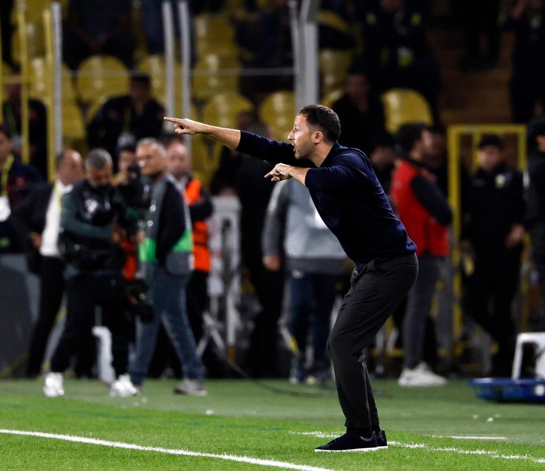 F.Bahçe, Avrupa Ligi'nde Stuttgart'ı 1-0 mağlup etti! Maç sonunda sakatlıktan dönen Jhon Duran için Tedesco yeni sistem sinyali verdi. 3