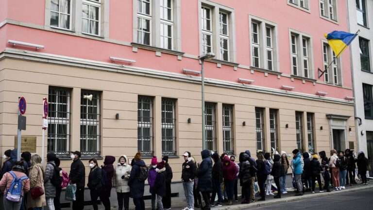 AB nüfusu göç nedeniyle 2022’de yeniden artışa geçti