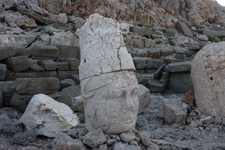 Bayramda Nemrut Dağı'nı yaklaşık 8 bin kişi ziyaret etti