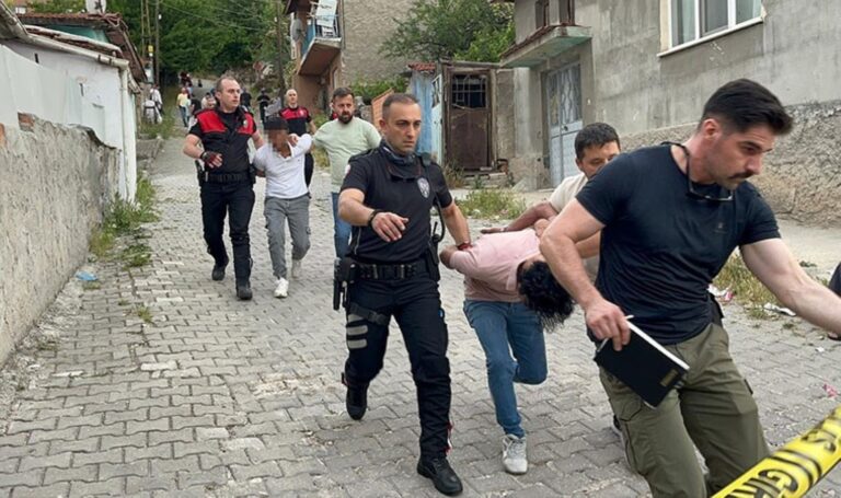 Eskişehir’de Afganistan uyruklu aileler arasında bıçaklı ‘çocuk’ kavgası: 2’si ağır 3 yaralı – Son Dakika Türkiye Haberleri