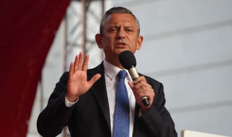 Son Dakika… Esenyurt’ta ‘kayyum’ mitingi: Özgür Özel konuşuyor – Son Dakika Siyaset Haberleri