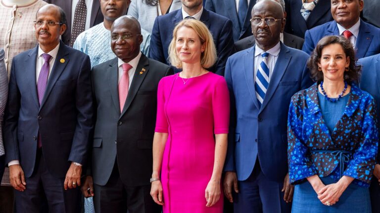 AB-Afrika Birliği ilişkilerinin 25. yıl dönümü: Barış ve güvenlik alanında ortaklığı güçlendirme sözü