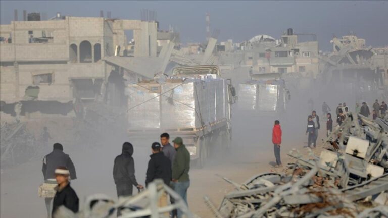 Soykırımcı İsrail son 6 ayda Gazze’ye giren sınırlı miktardaki yardımı yüzde 88 azalttı