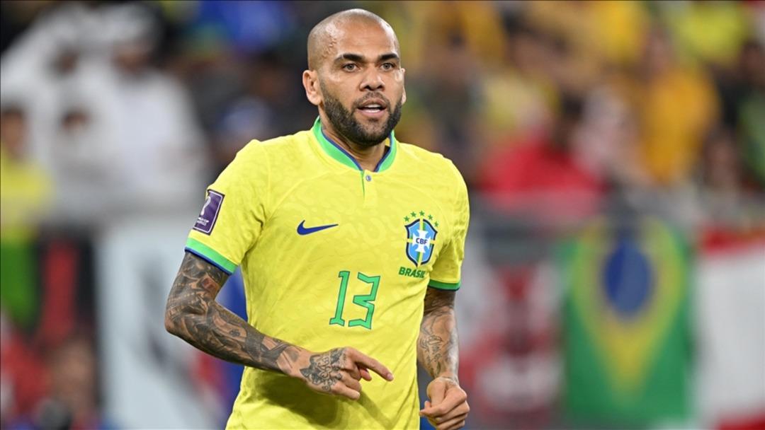 Tecavüz suçlamasından beraat eden Dani Alves, İspanya'da bir kilisede vaiz oldu! “Tanrıya inanın, bunun kanıtıyım... 2