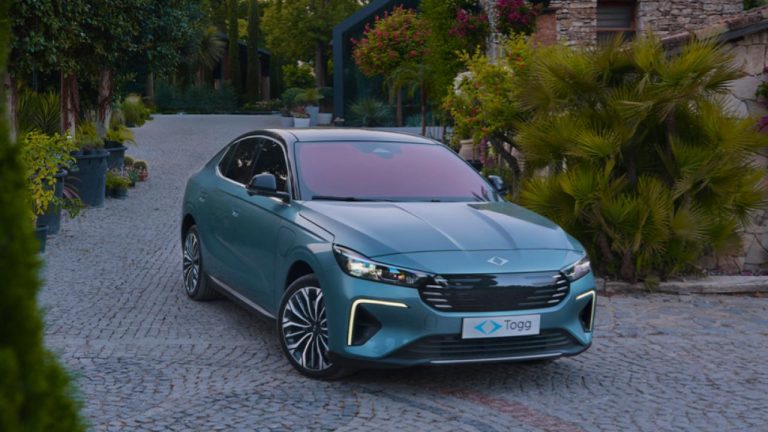 Trafikteki elektrikli otomobil sayısı 330 bini geçti